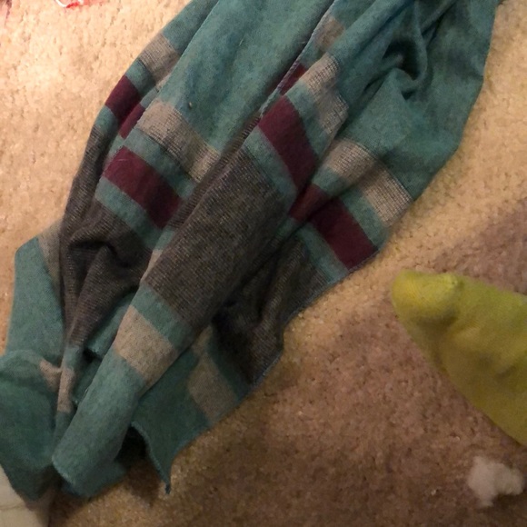 Scarf - Picture 2 of 2